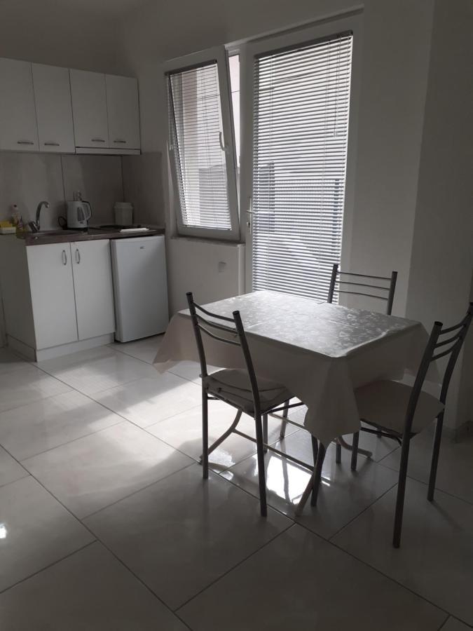 Sofijana Apartment *