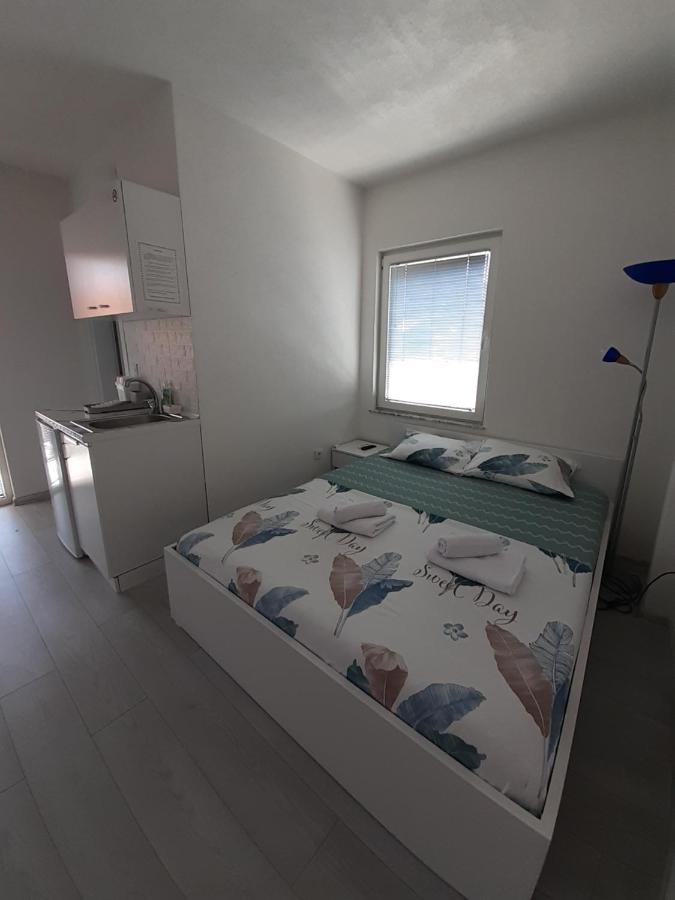 Sofijana Apartment *